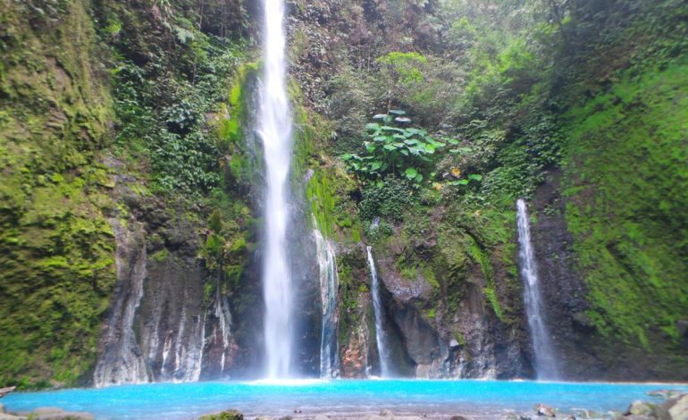 Menjelajahi 4 Air Terjun Paling Eksotis di Indonesia