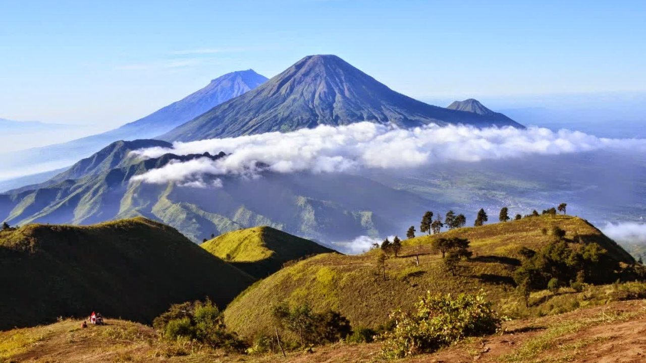 Gunung Dengan Ketinggian Ideal Untuk Pendaki Pemula
