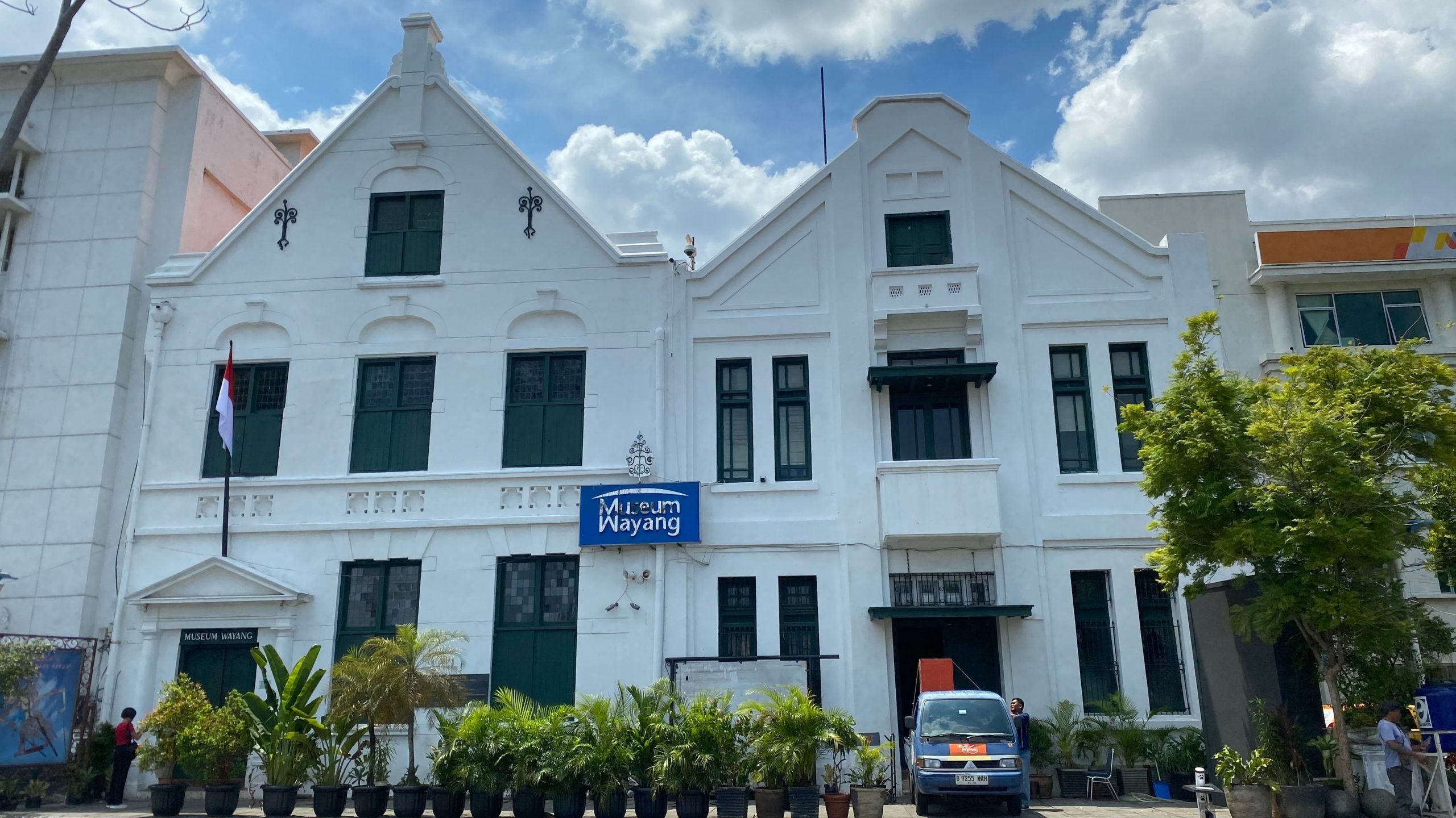 Menjelajahi Bangunan Bersejarah Paling Ikonik di Indonesia