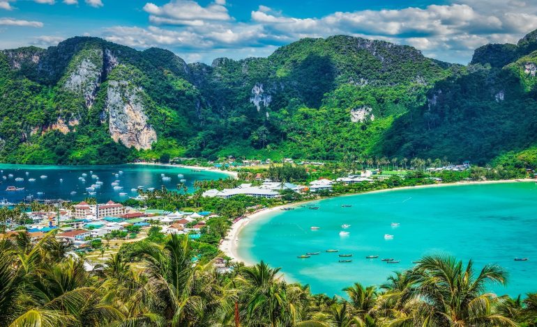 Destinasi Wisata di Thailand yang Wajib Masuk Bucket List Anda